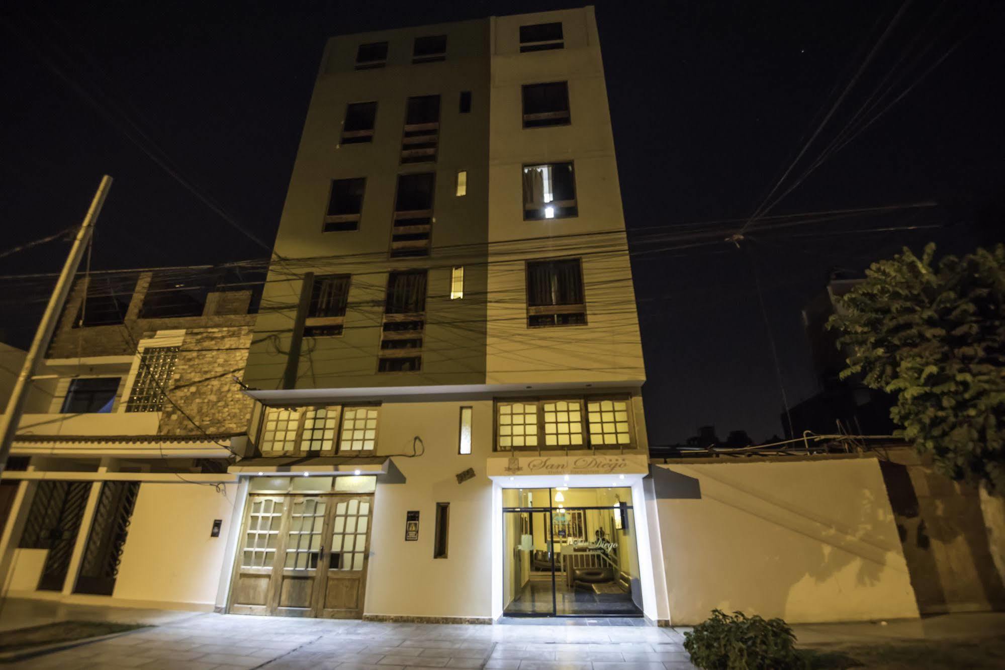 טרוחיו Hotel Ejecutivo San Diego מראה חיצוני תמונה